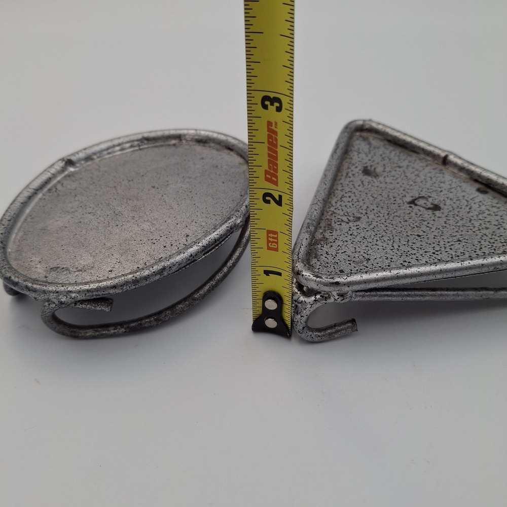 Set of 2 Mexican Metal Candle Holders Oval Triangular 1 Inch Tall Footed Unique - Picture 7 of 11